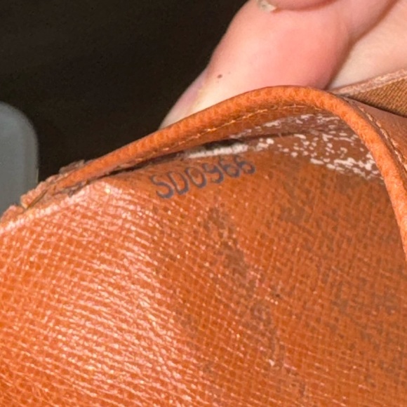 *SOLD* Louis Vuitton Elise Trifold Wallet - Picture 7 of 8